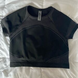 Garage cropped workout top